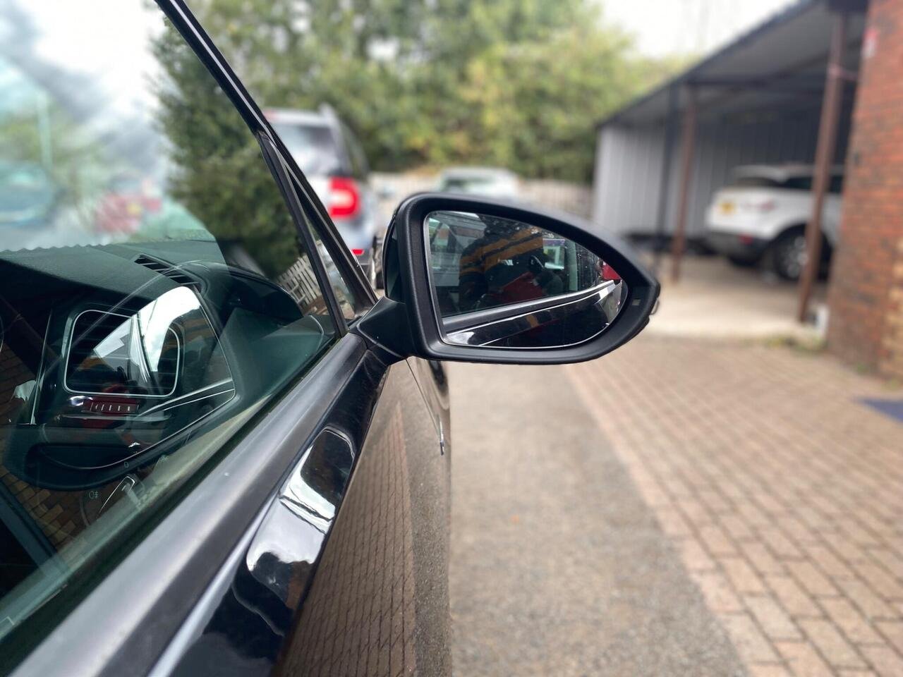 Volkswagen e-Golf VK70WYF