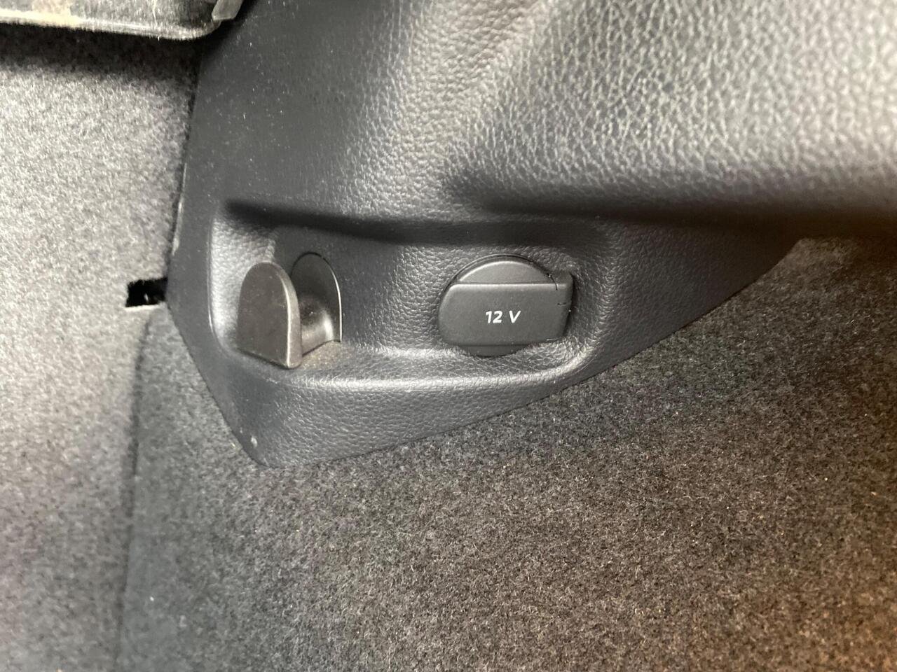 Volkswagen e-Golf VK70WYF