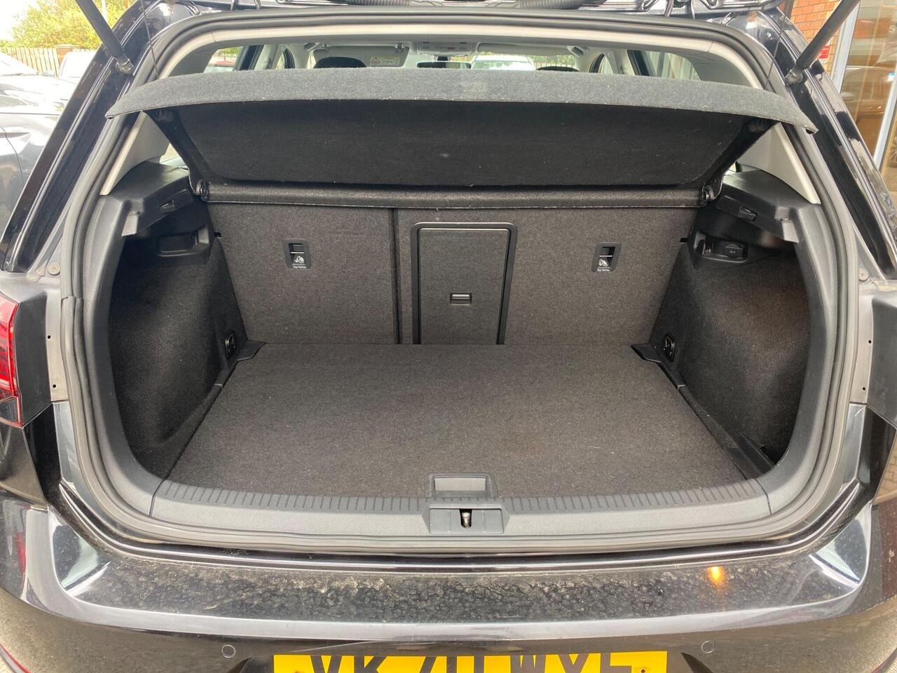 Volkswagen e-Golf VK70WYF