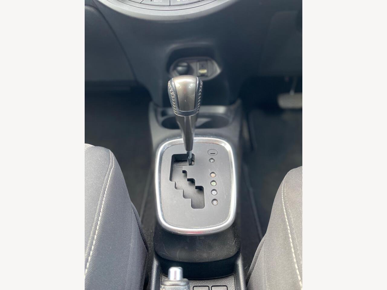 Toyota Yaris BF64RYA