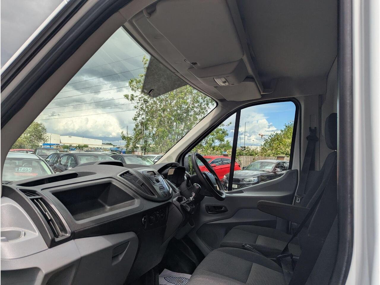 Ford Transit KY18LLV