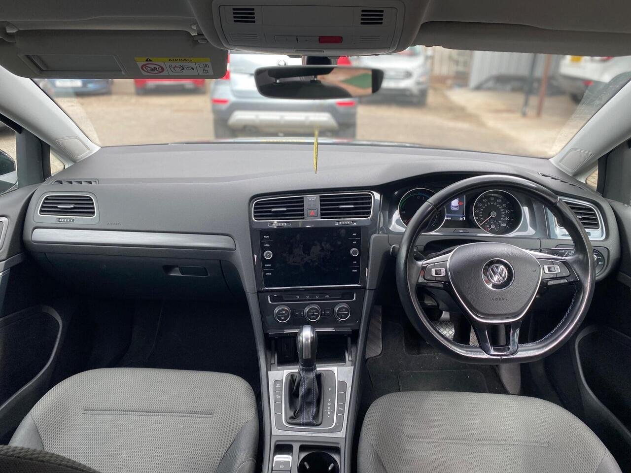 Volkswagen e-Golf VK70WYF
